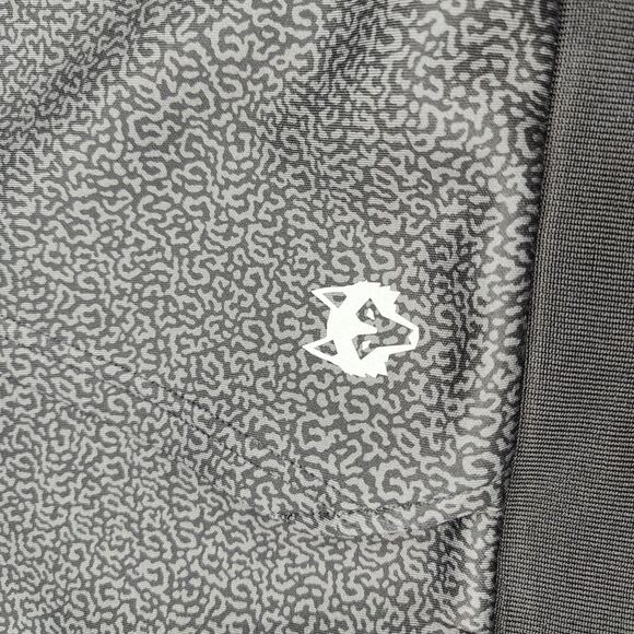 Greyson Golf Jumper Chene Hoodie Den Of Thieves Print Black Size Medium Casual - Picture 3 of 7